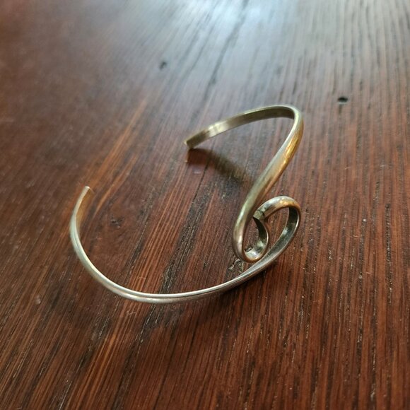 Kari Sterling Silver Freeform Wave Cuff Bangle Bracelet Adjustable Artisan Sign - Picture 4 of 5